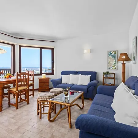 Home2book Stunning Ocean View, 卡门港