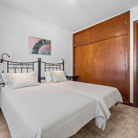 公寓 Home2book Stunning Ocean View,