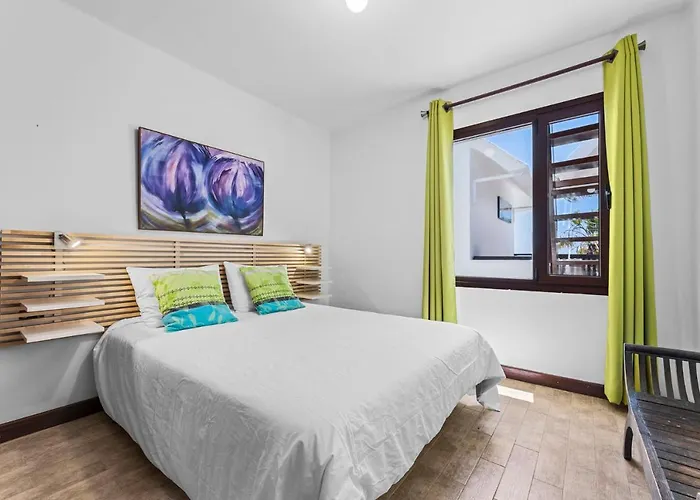 Home2book Stunning Ocean View, דירה *